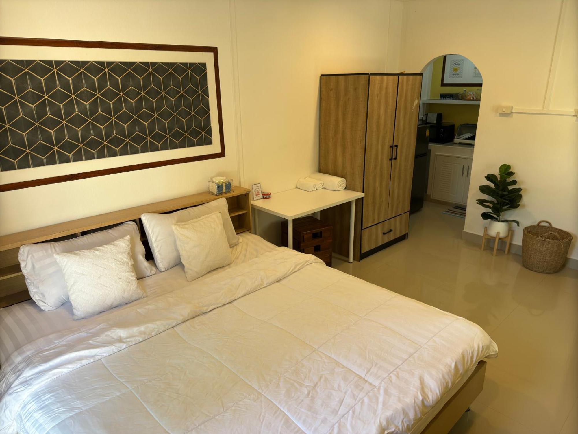Mem Homestay Чумфон Екстериор снимка