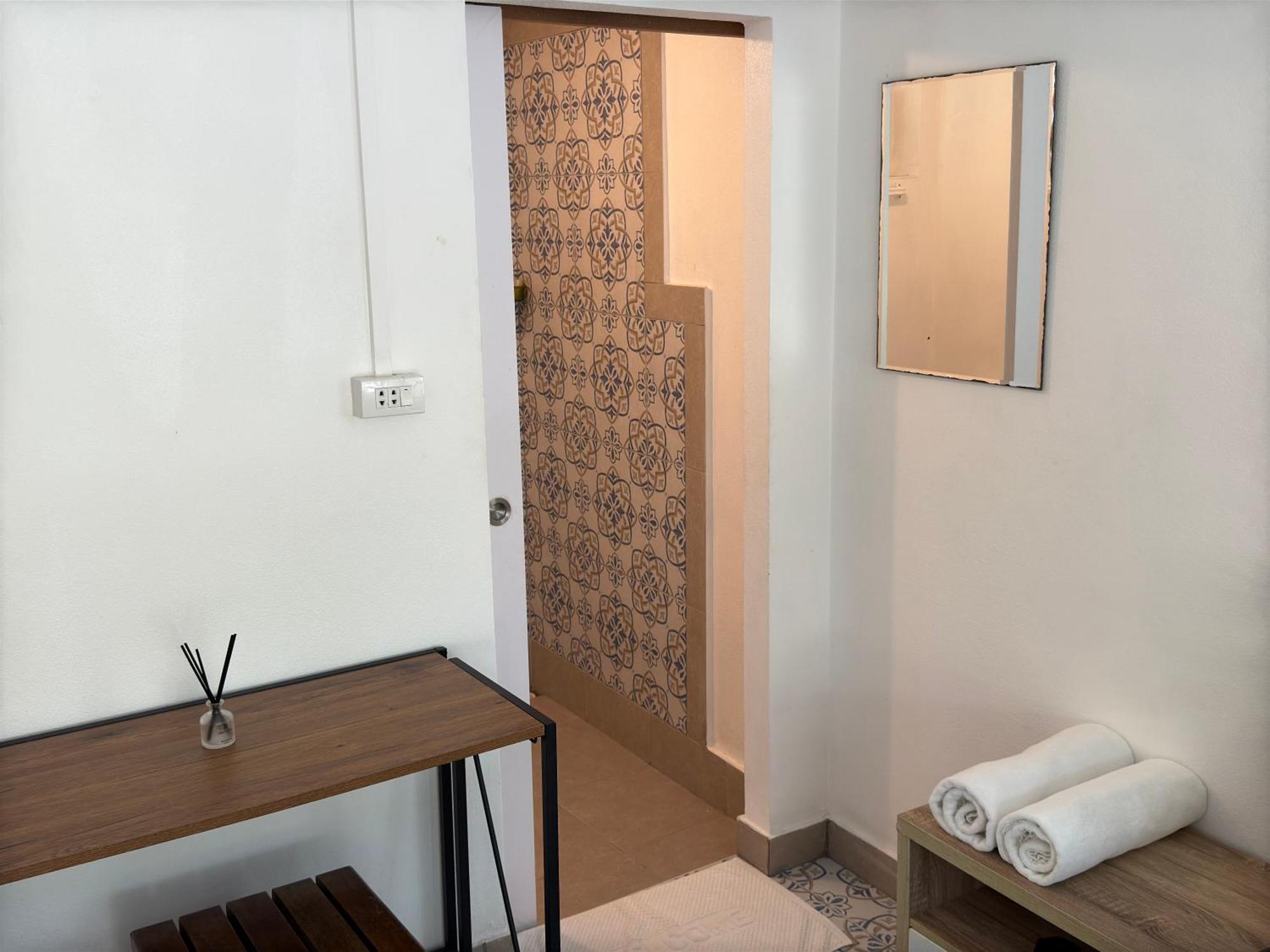 Mem Homestay Чумфон Екстериор снимка